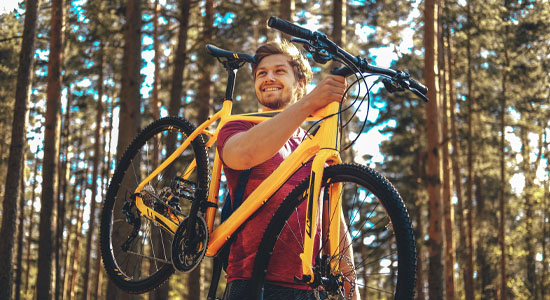 Bicicletta elettrica in città con codice sconto ScontoFox